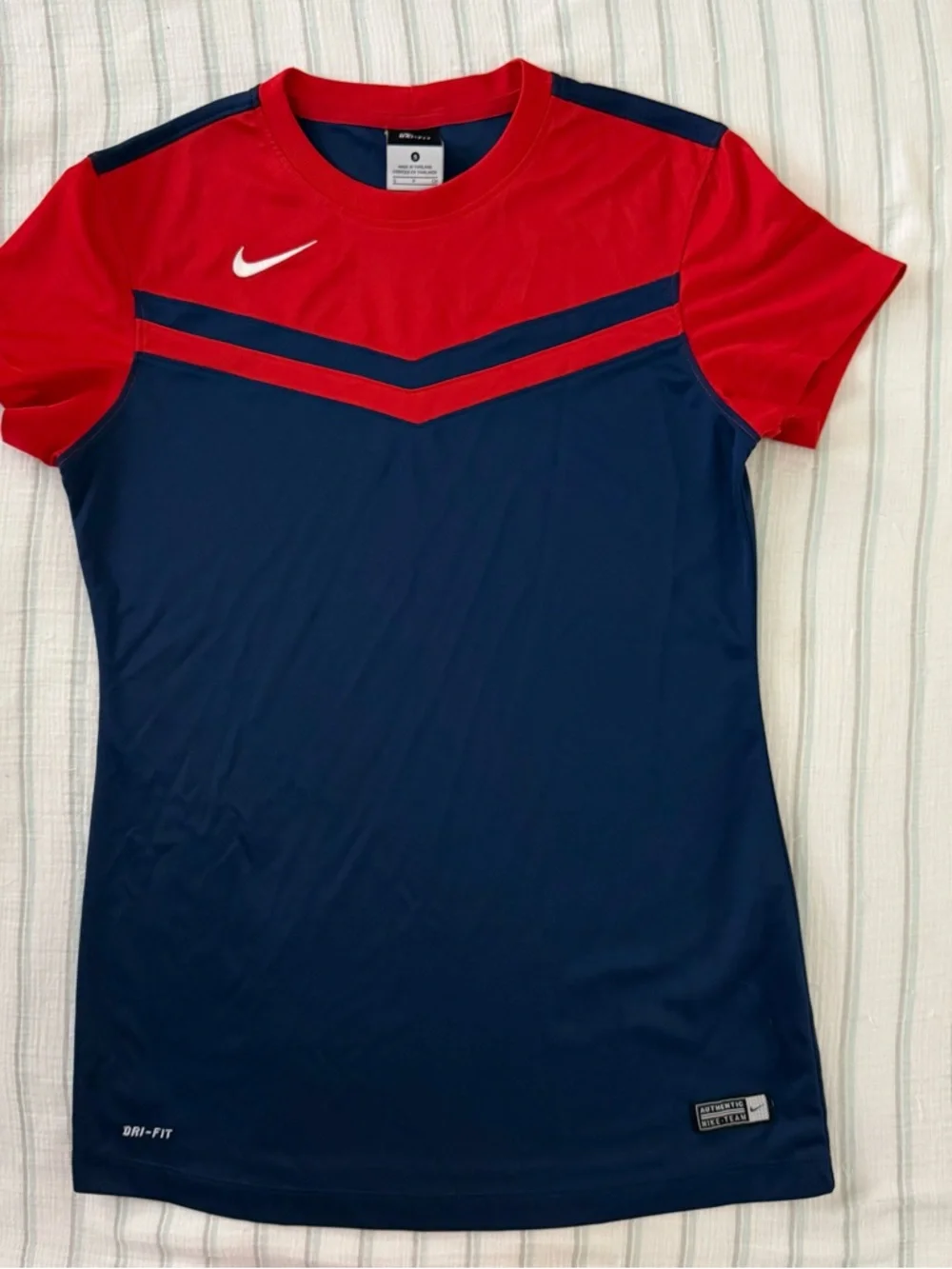 NIKE Womens Soccer Jersey Shirt 588408-411 Dri-Fit Blue/Red Size Small - Picture 1 of 6